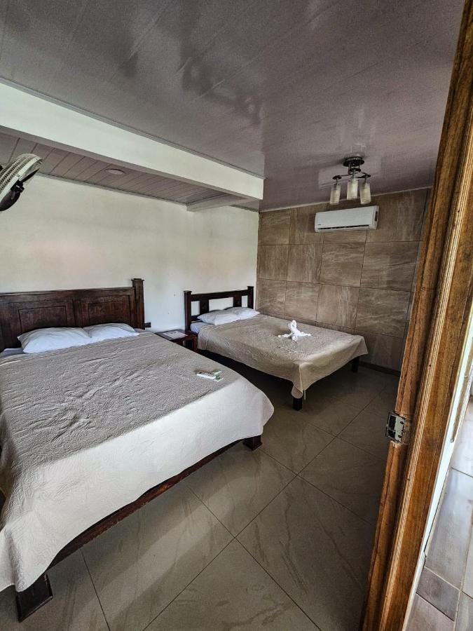 Hotel Liah'S تورتوجويرو المظهر الخارجي الصورة